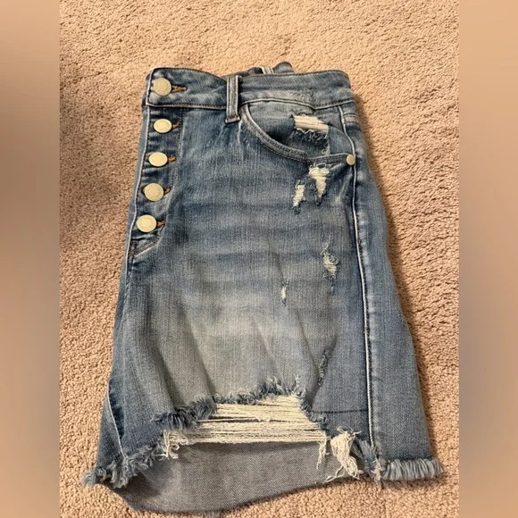 Judy Blue Distressed Button fly Jean Shorts EUC - Picture 4 of 11